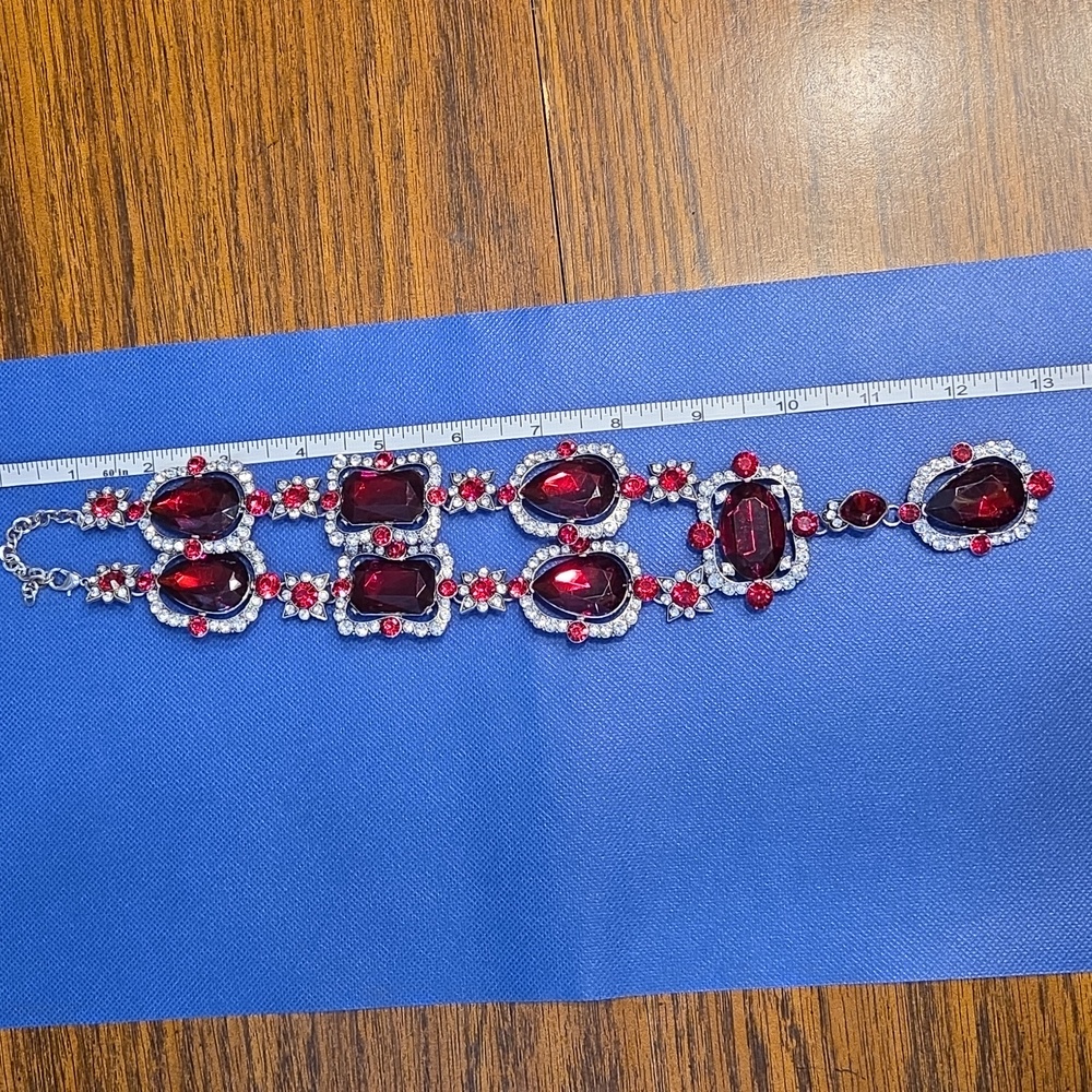 Chunky Red Stone Neclace - Picture 2 of 3